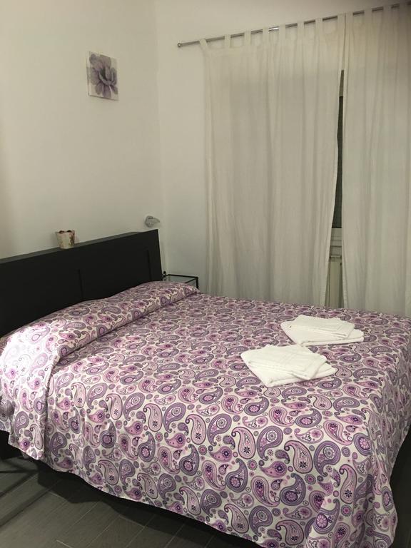 My Purple Apartment In The Center Of Roma Eksteriør bilde