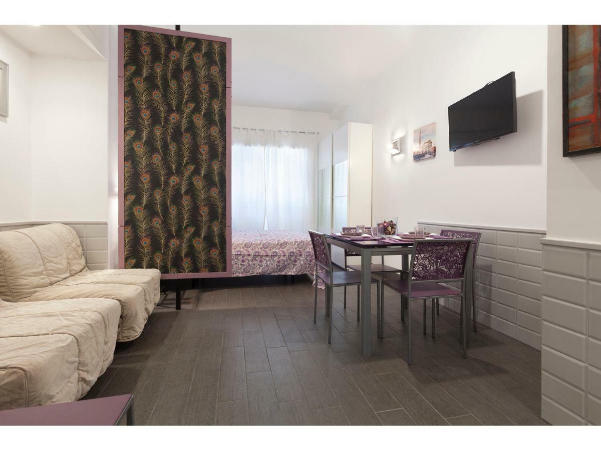 My Purple Apartment In The Center Of Roma Eksteriør bilde